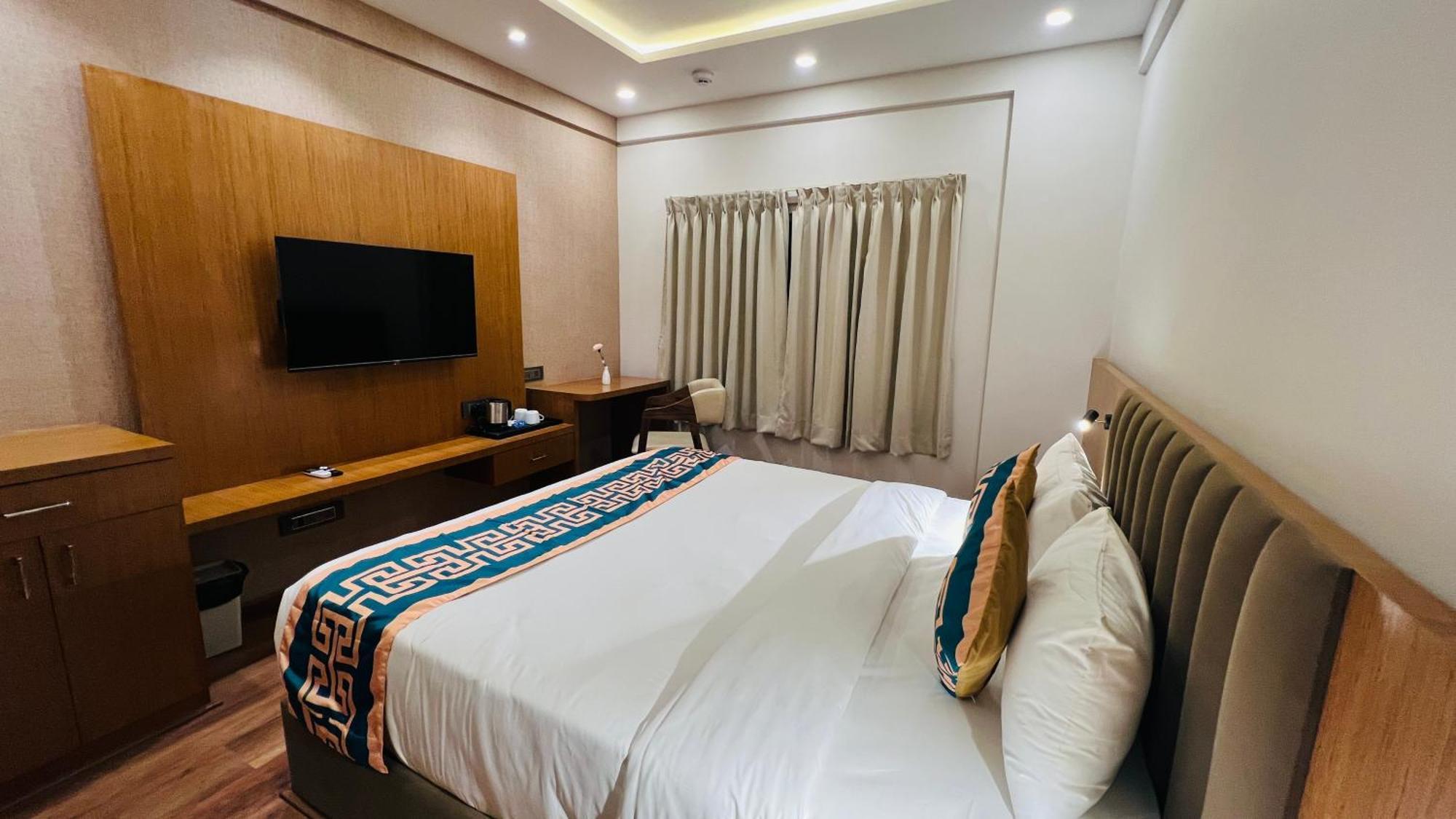 Hotel Aashraya Dod Jala Exteriör bild